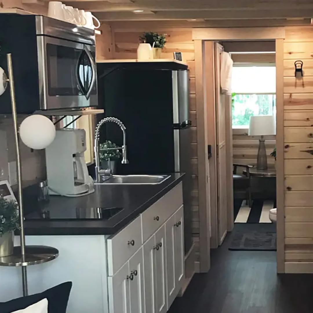 Tiny House Retreat with Metal Roof – Outdoor Patio, Wooden Deck & Fire Pit Area - Image 5
