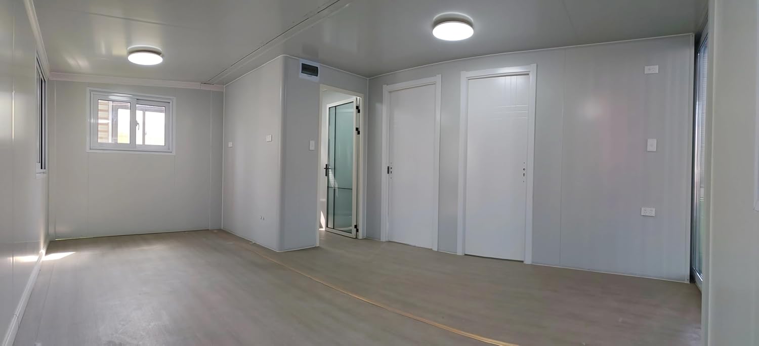 Spacious Expandable Tiny Home (800 sq ft) – 2 Bedrooms, Kitchen & Bathroom - Image 4