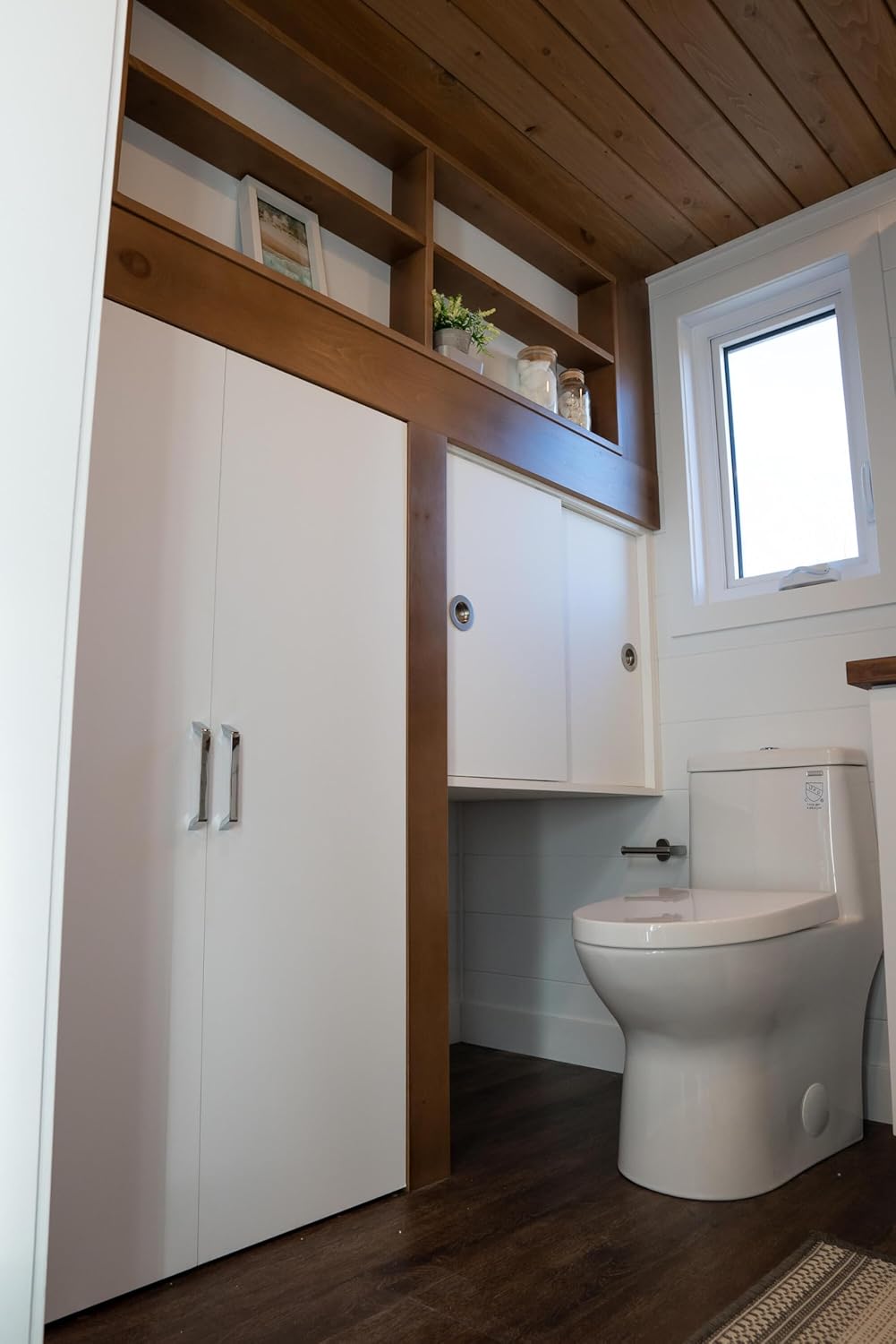 Modern Tiny House on Wheels (396 sq ft) – 3 Bedrooms, Dual Lofts, Full Kitchen & Bath, Energy-Efficient Design - Image 6