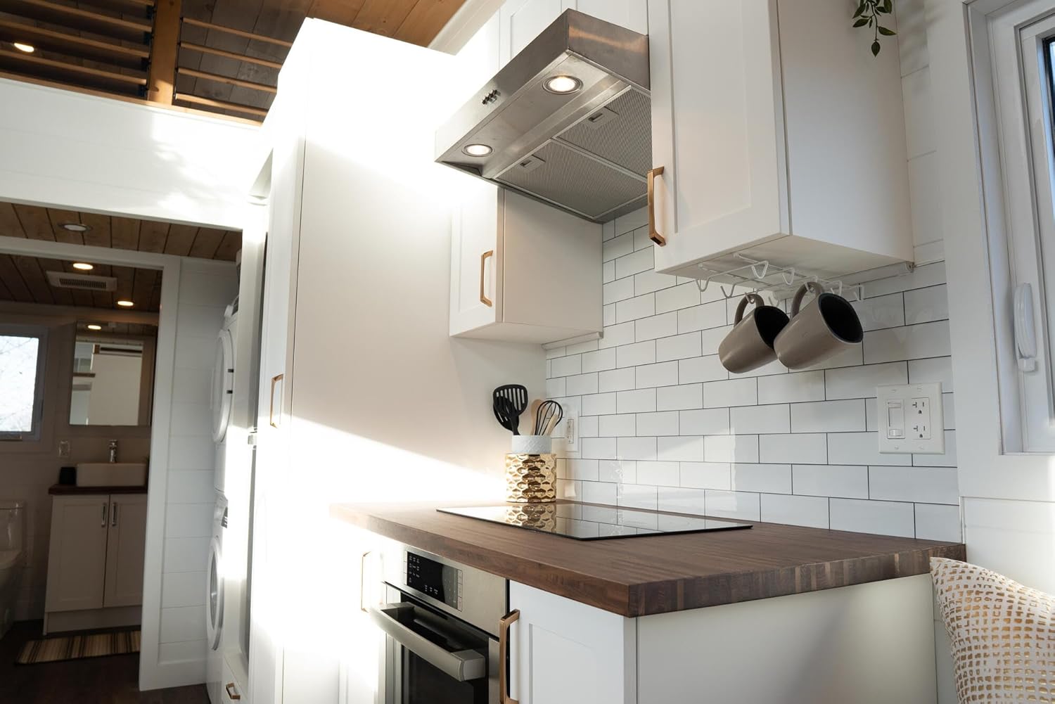 Modern Tiny House on Wheels (396 sq ft) – 3 Bedrooms, Dual Lofts, Full Kitchen & Bath, Energy-Efficient Design - Image 8
